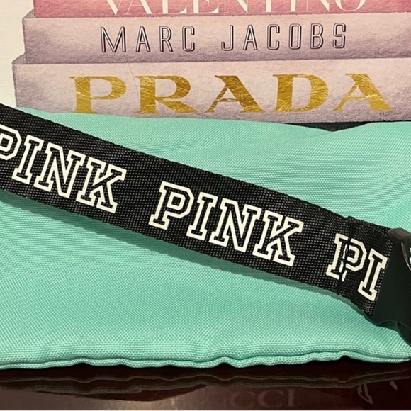 Victoria’s Secret fanny pack - Picture 4 of 6